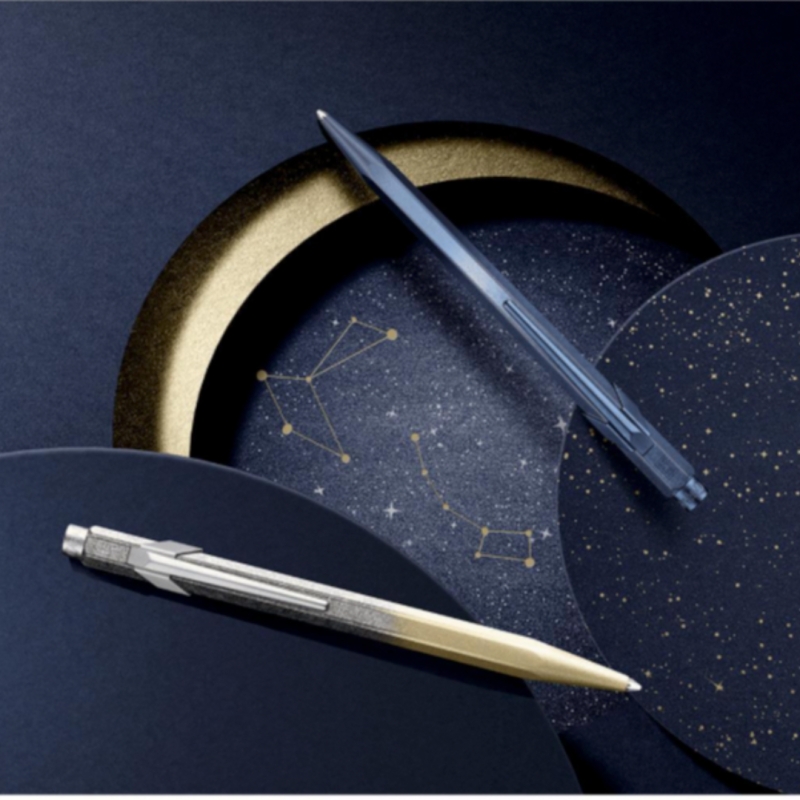 Stylo Bille 849 COSMIC BLUE Doré - Edition Spéciale - Caran d'Ache