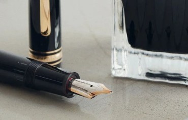 Comment recharger et entretenir un stylo plume Montblanc ?
