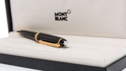 Ne vous laissez pas séduire par les faux stylos Montblanc