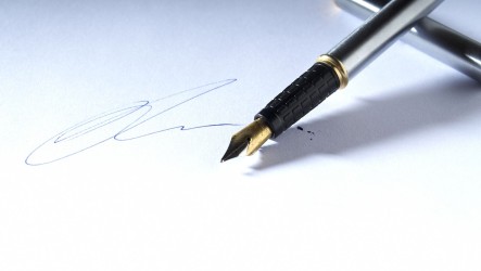 Pourquoi écrit-on en bleu ?